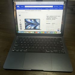 MacBook Air 13.6-inch