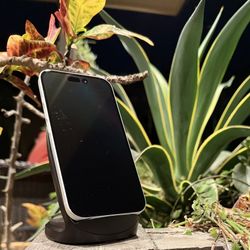 iPhone 16 ‘White’ Unlocked For Any Company · 128GB