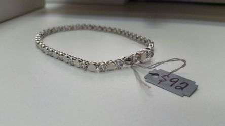 New. Cz diamonds. ..925 sterling silver