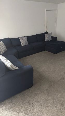 Large sectional 6 seater can hold up to more