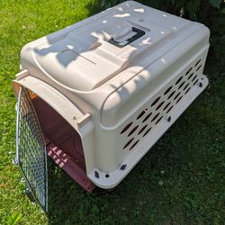 Petmate Animal Container 