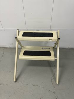 Black & Decker Vintage Stowaway Folding Step Stool - Model 9600