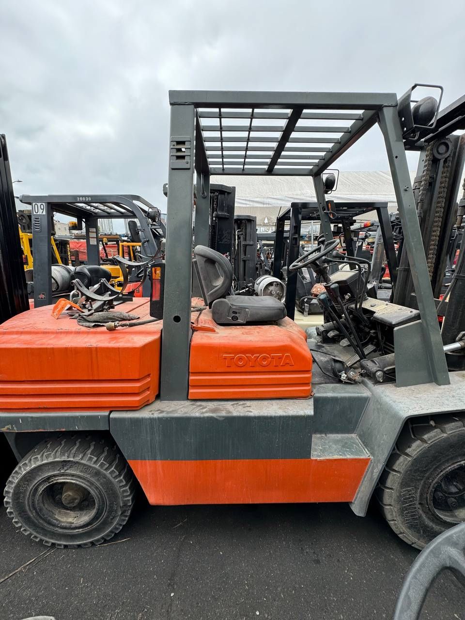 FORKLIFT CLEARANCE!! WARRANTY!!