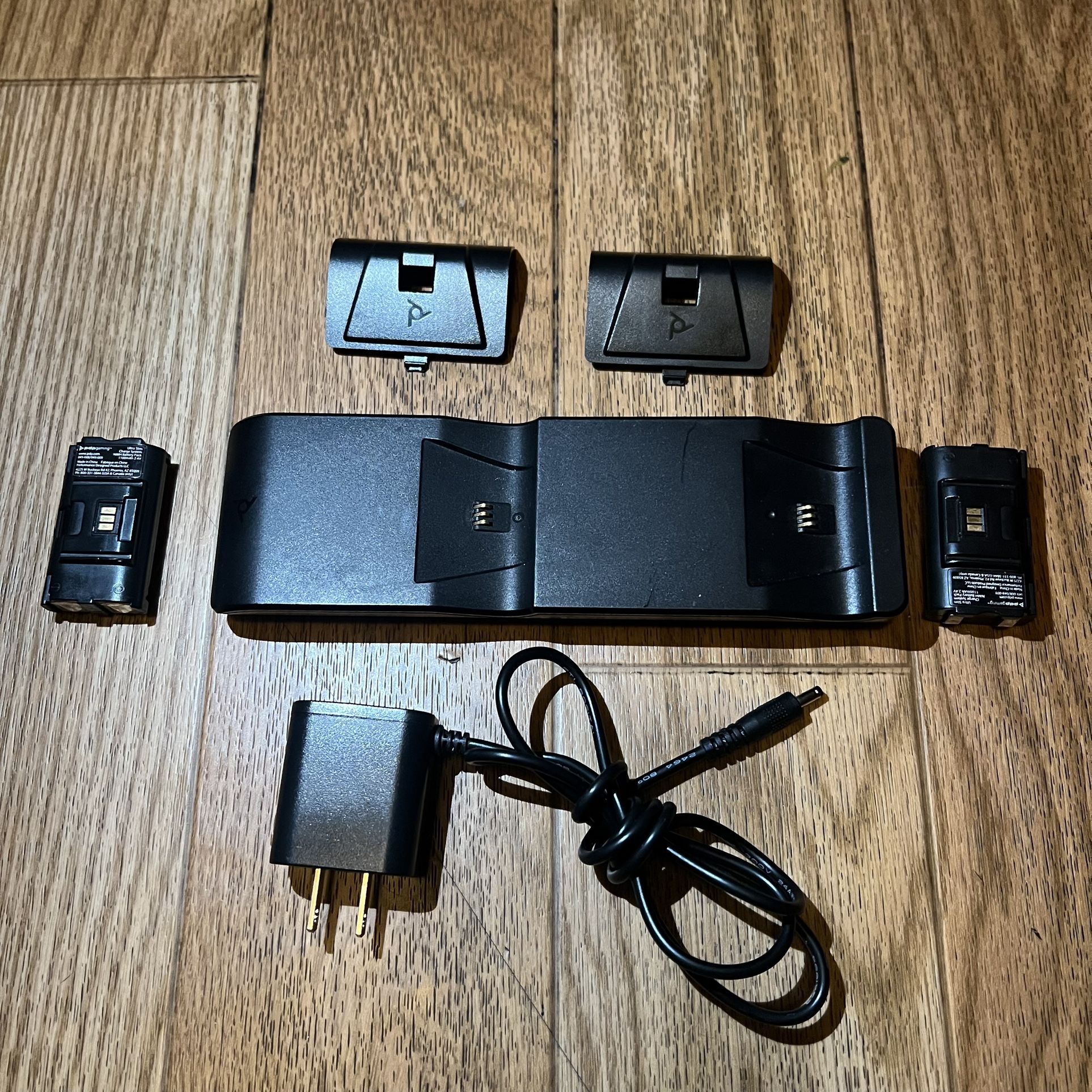 Dock charging station for Xbox series X or S controller