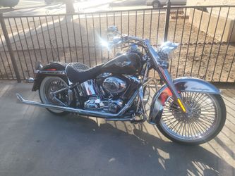 2011 Harley Deluxe