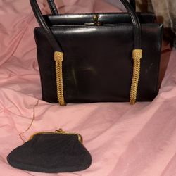 VINTAGE KORET  Black Calfskin Handbag With Gold Chain Accents And Coin Purse