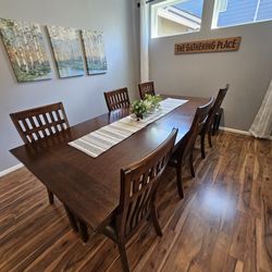 Mor Dining Table