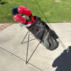 Complete Set Of Golf Clubs