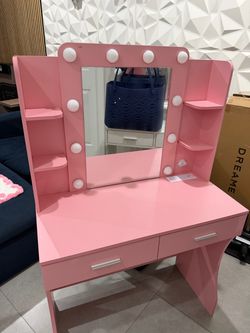 Make up vanity with led and chair