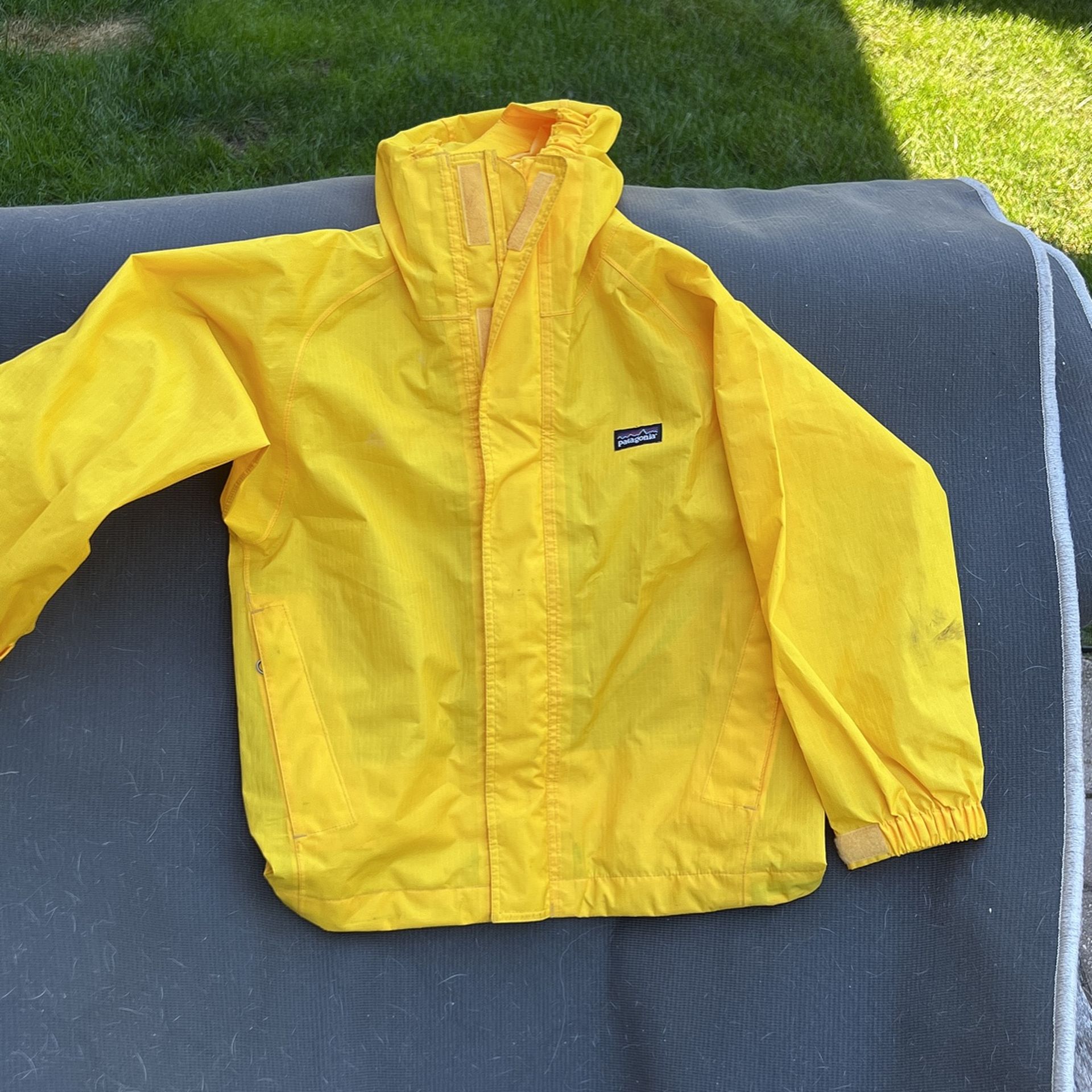 Kids Patagonia Raincoat In Like New Condition