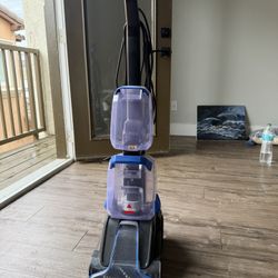 Bisel Carpet Cleaner