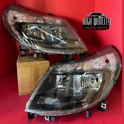 Ram  Promaste 2014. 2022 headlight.