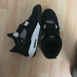 JORDAN 4 WHITE THUNDER