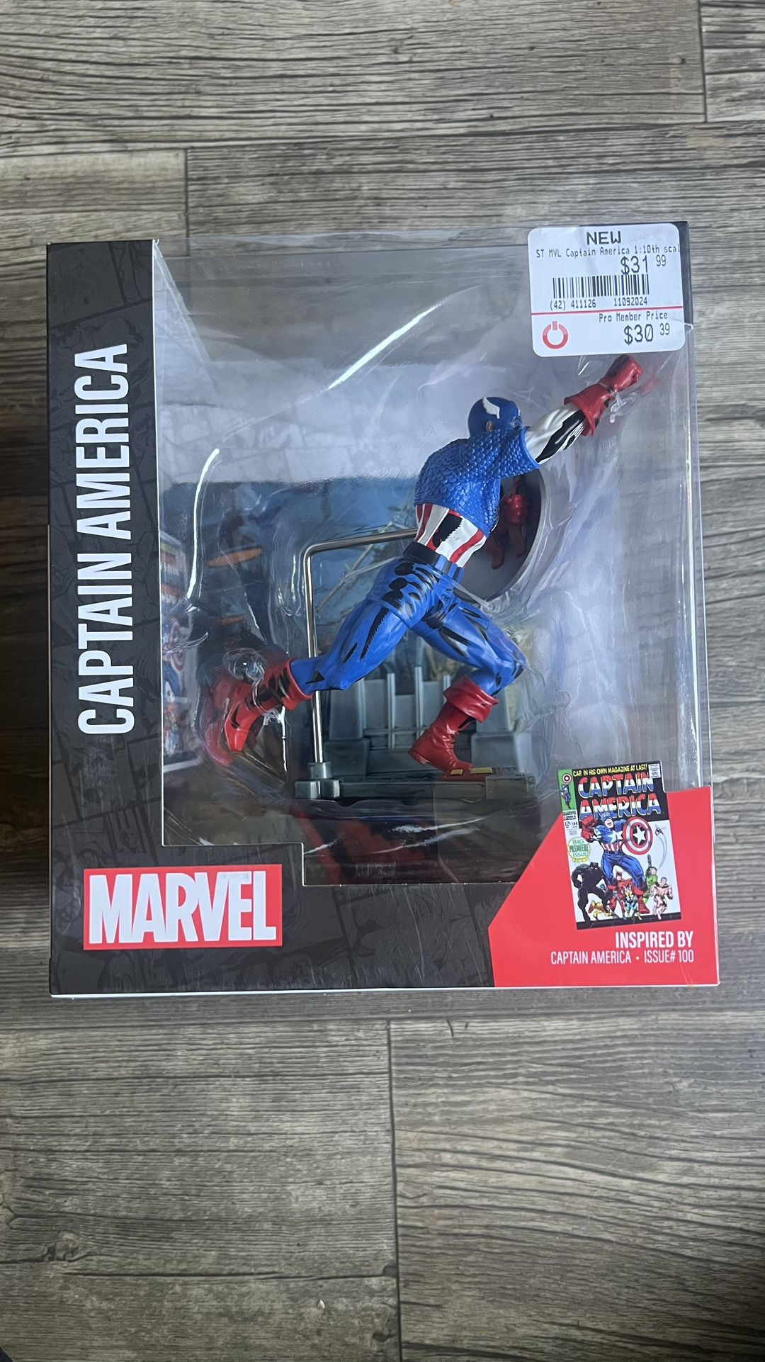 Captain America (1:10 Model) Toy