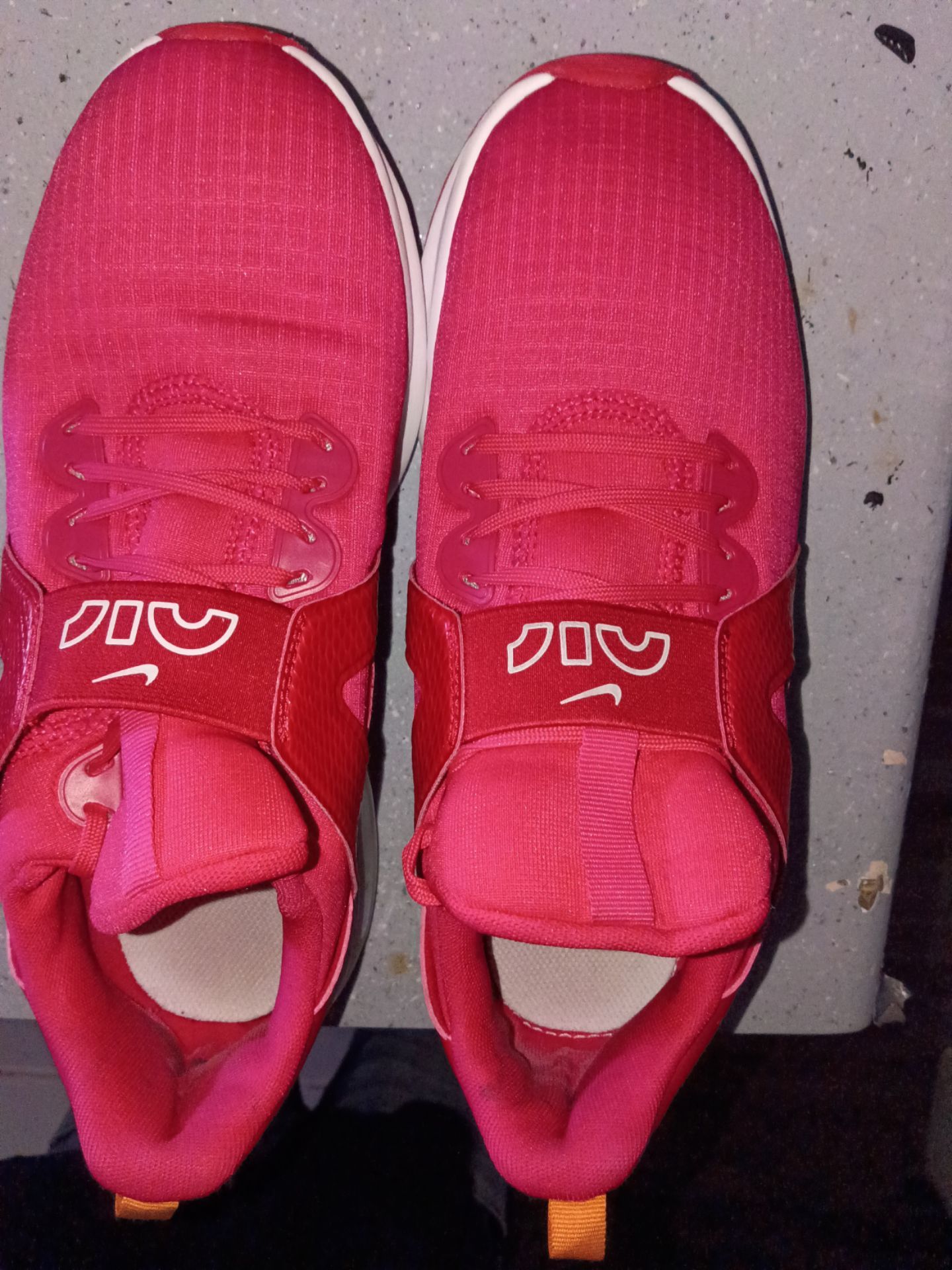 Women's NIKE Air Max size 8