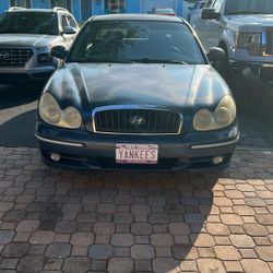Selling Car As Is.2005 Hyundai Sonata LX.