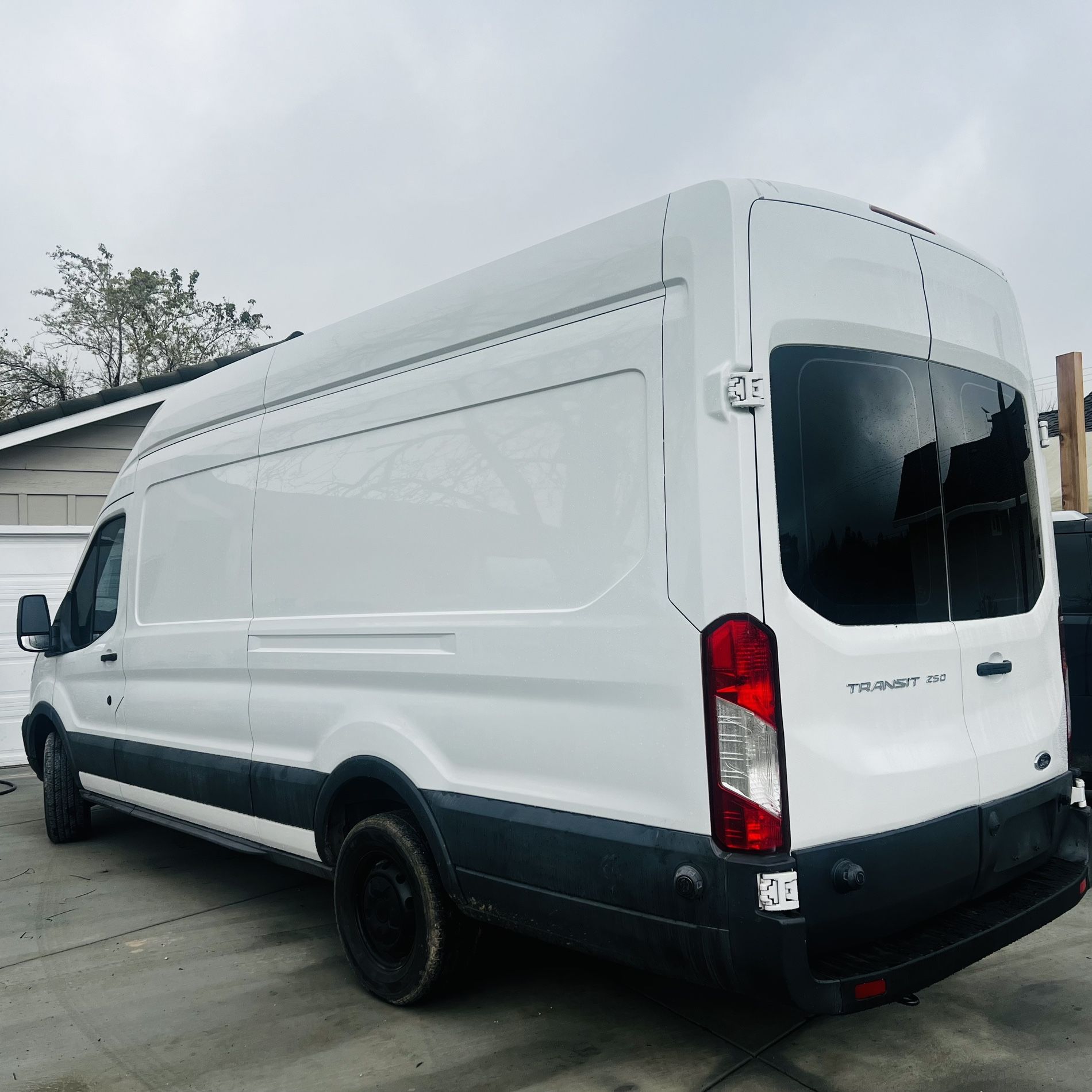 2017 Ford Transit-250