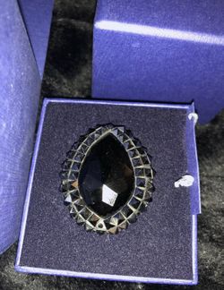 Swarovski black crystal ring