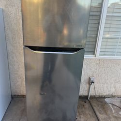 Lg Refrigerator Mediano En Buenas Condiciones 