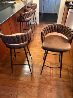 Swivel upholstered low back barstools