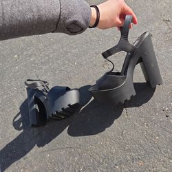 Steve Madden Chunky Black Heels 