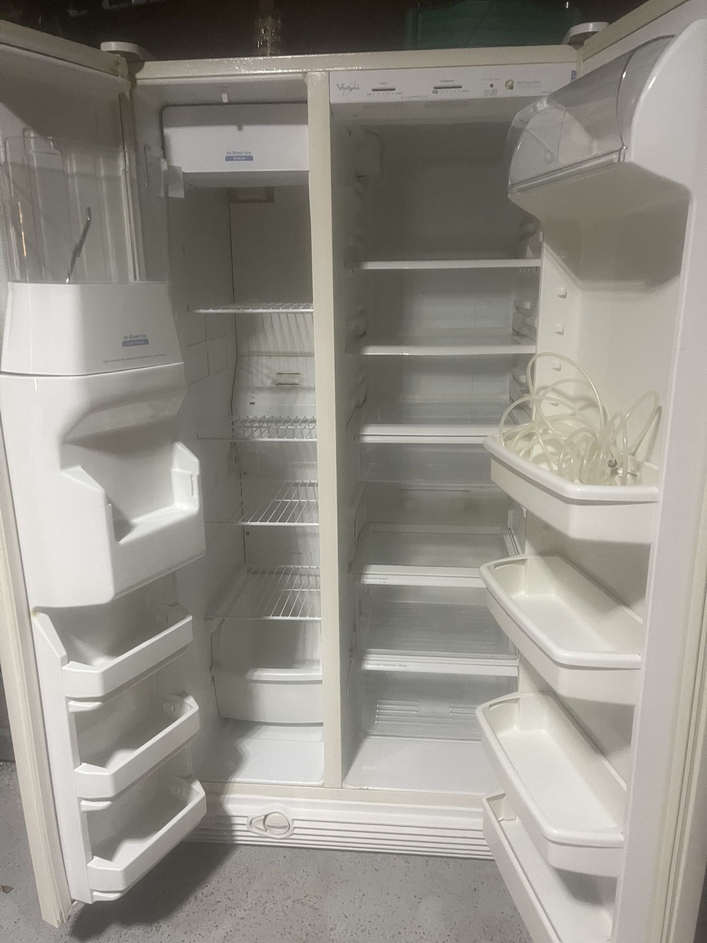 Refrigerator