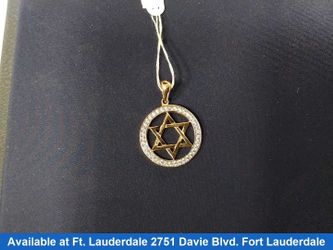 Coin Pendant - Yellow Gold 18k (.750) 3.8 grams