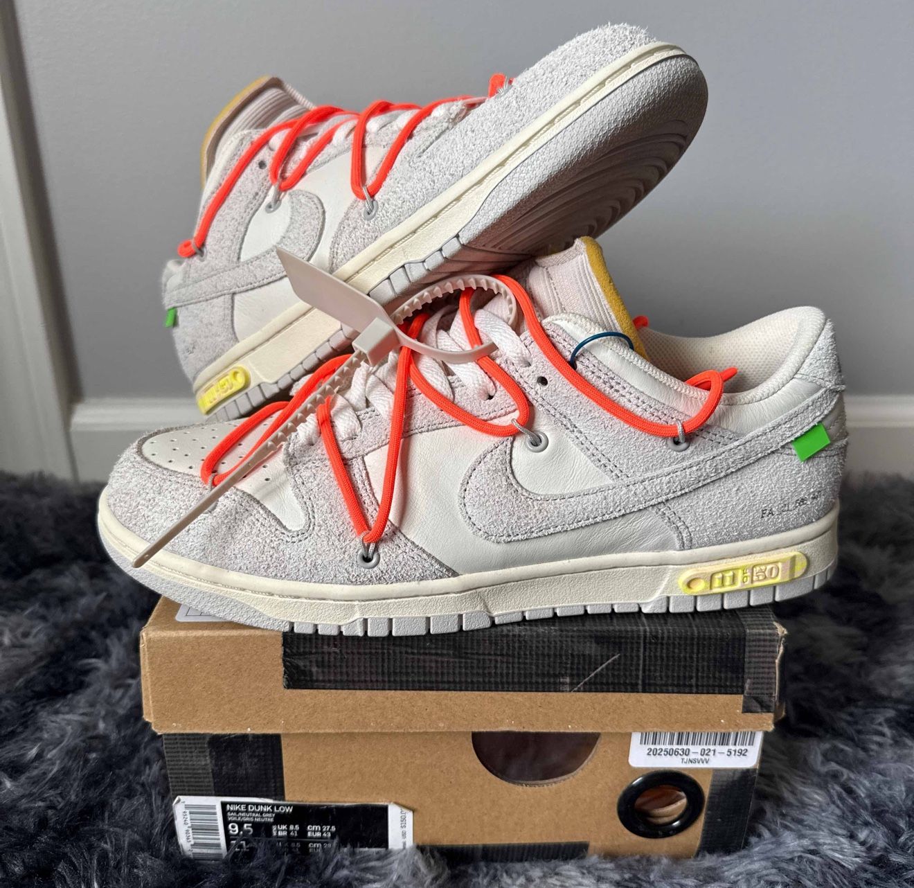 Nike Dunk Low x Off-White ‘Lot 11 Of 50’ Size 9.5 Pre-Owned Excellent Condition