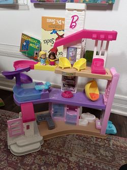 Little People Barbie Dream House