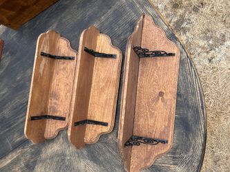 Wall shelves