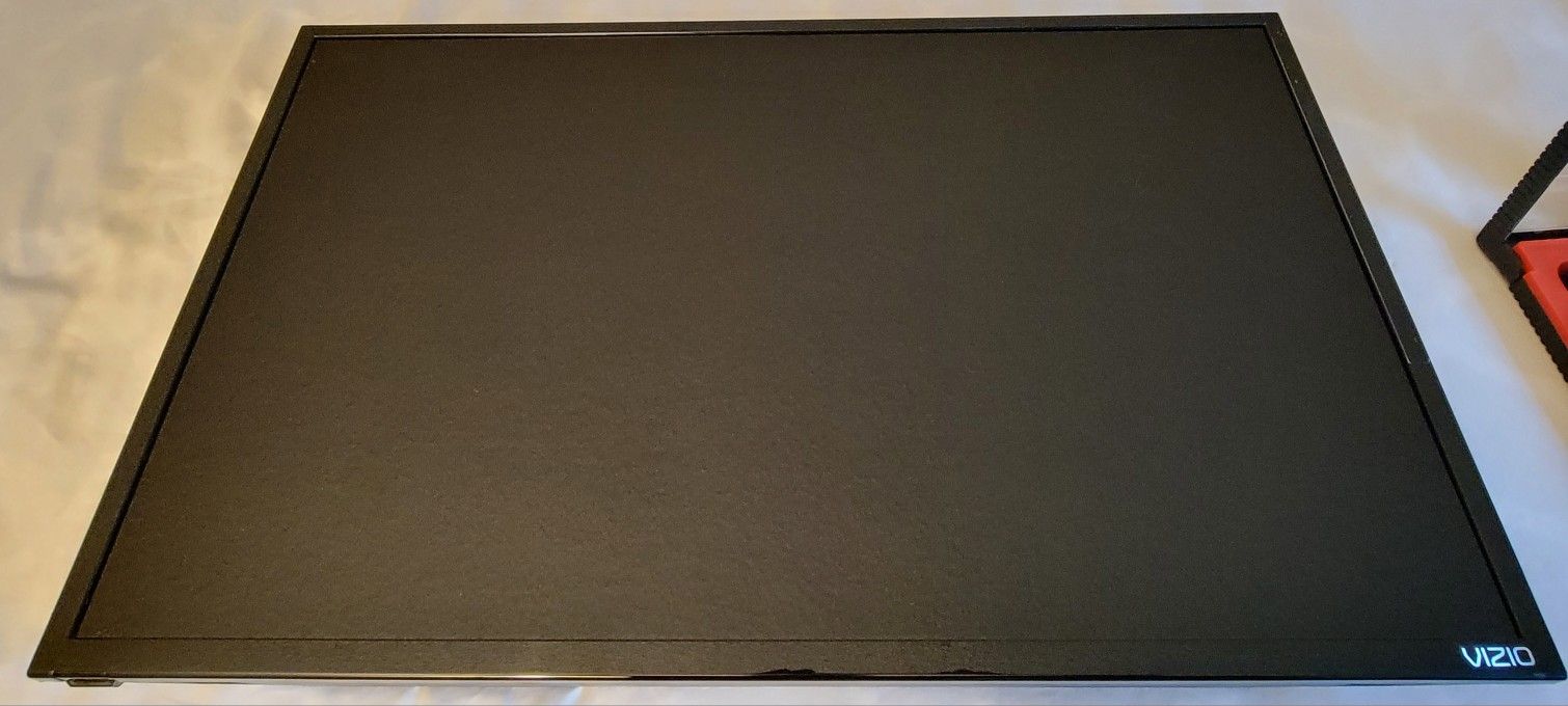 Used Vizio TV. 32 inches with wall mount. 20$. No Power Cable