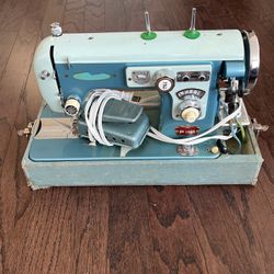 Remington Sewing Machine 