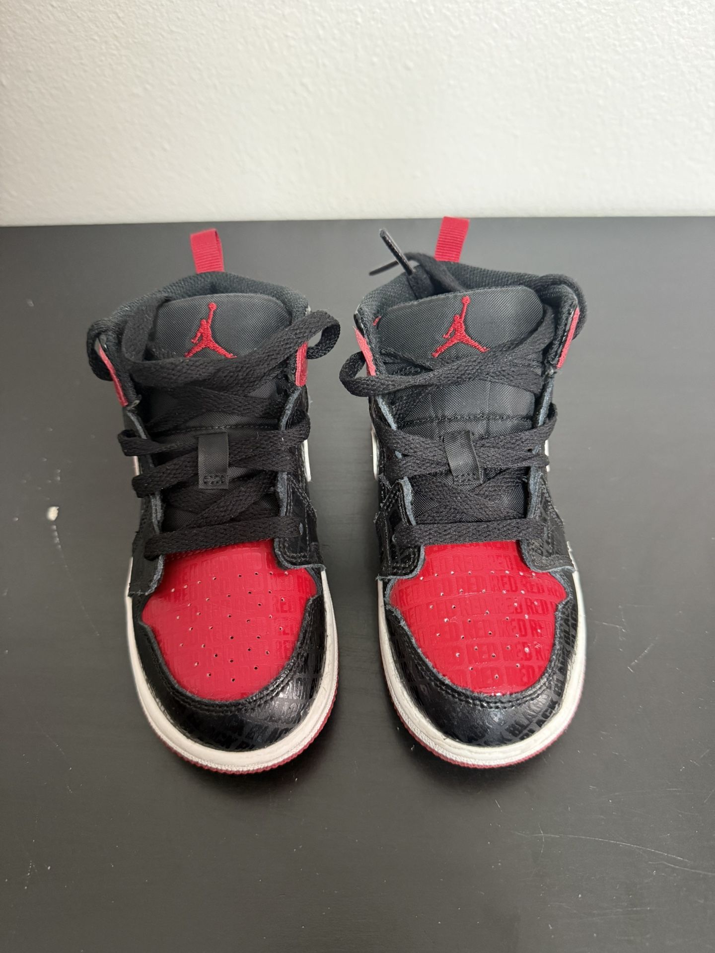 Air Jordan Mid 1 Black/Red 10c Toddler