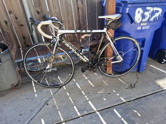 Cannondale Supersix Like New