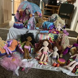 Large groovy Doll Lot