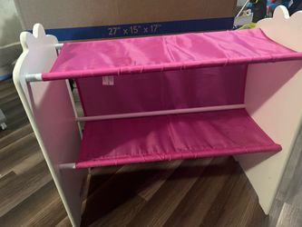 Minnie mouse toy shelf