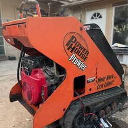 Boxer mini skid steere
