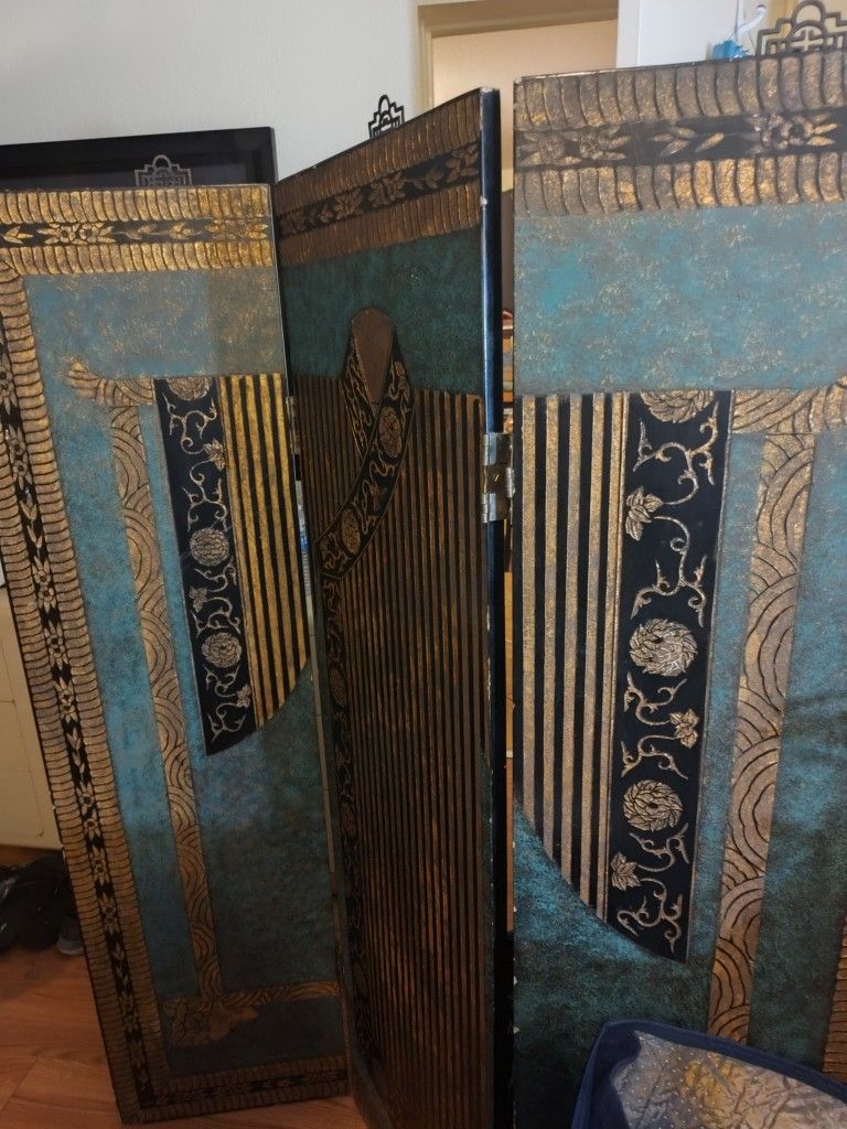 Chinese Dividers Wall