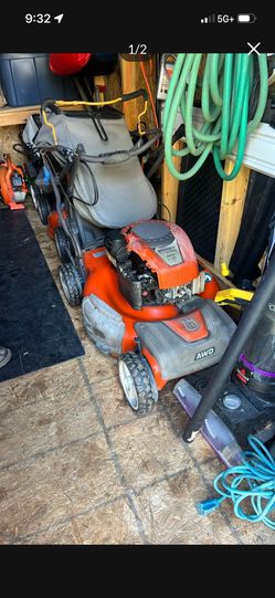 HUSQVARNA ALL WHEEL DRIVES MOWER