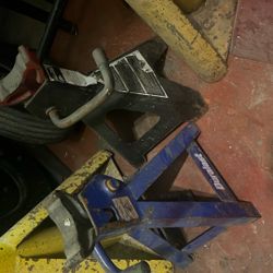 Small Jack Stands