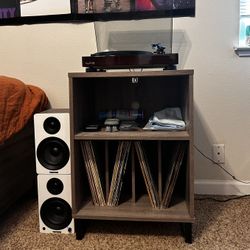 Record Player Stand