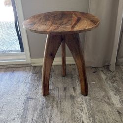 Mid-Century Modern Side Table, Stylish Modern End Table, Chestnut