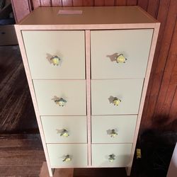 Chest of drawers of turtle handles