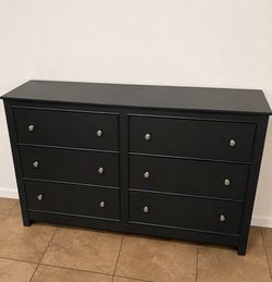Black 8-Drawer Dresser / TV Stand – Good Condition