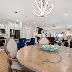 60" Dining Table Set