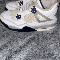 Air Jordan 4 Retro ‘ Midnight Navy’ Classic Kicks 