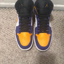 Air Jordan 1’s Lakers Purple