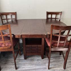 Dining Room Table 