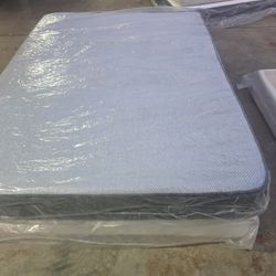 Queen Matress Memory Foam End Box Spring 