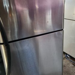 Frigidaire Fridge Apt Size 30 By 67 High